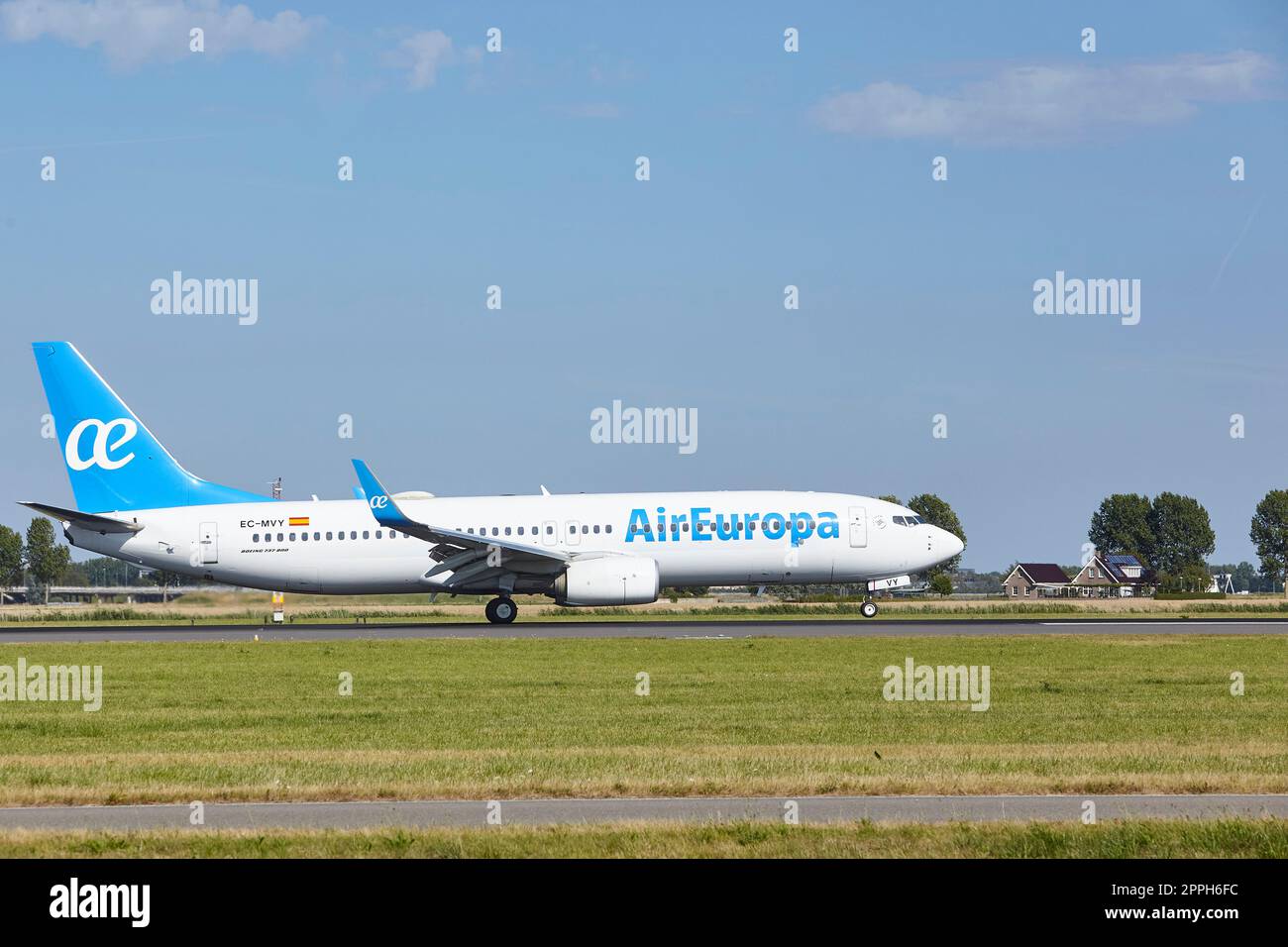 Amsterdam Airport Schiphol - Boeing 737-85P of Air Europa lands Stock Photo