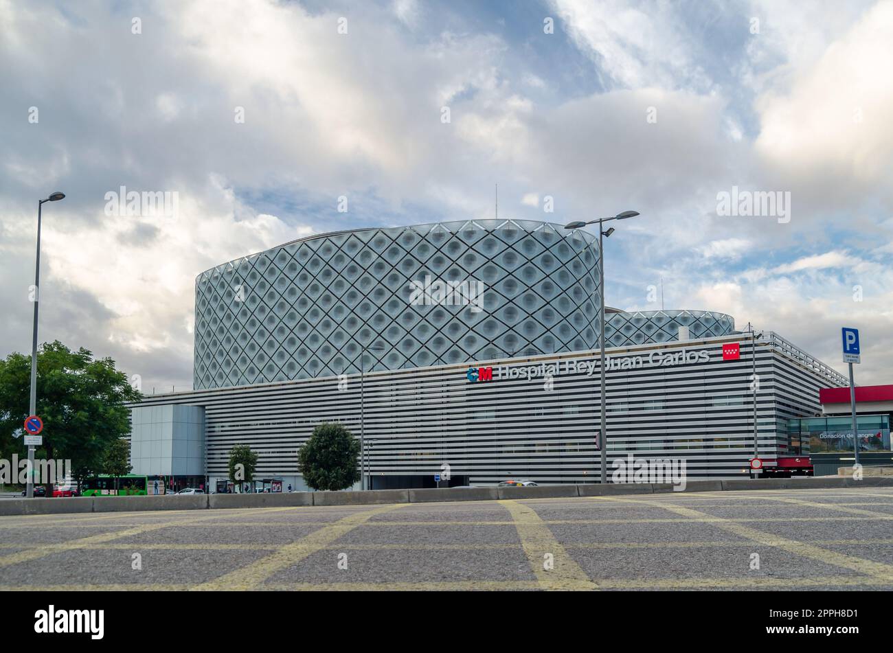 MOSTOLES, SPAIN - SEPTEMBER 22, 2021: 'Rey Juan Carlos' University Hospital, located in the Madrid town of Mostoles, Spain, a modern building designed by the Rafael de La-Hoz studio, inaugurated in 2012 Stock Photo