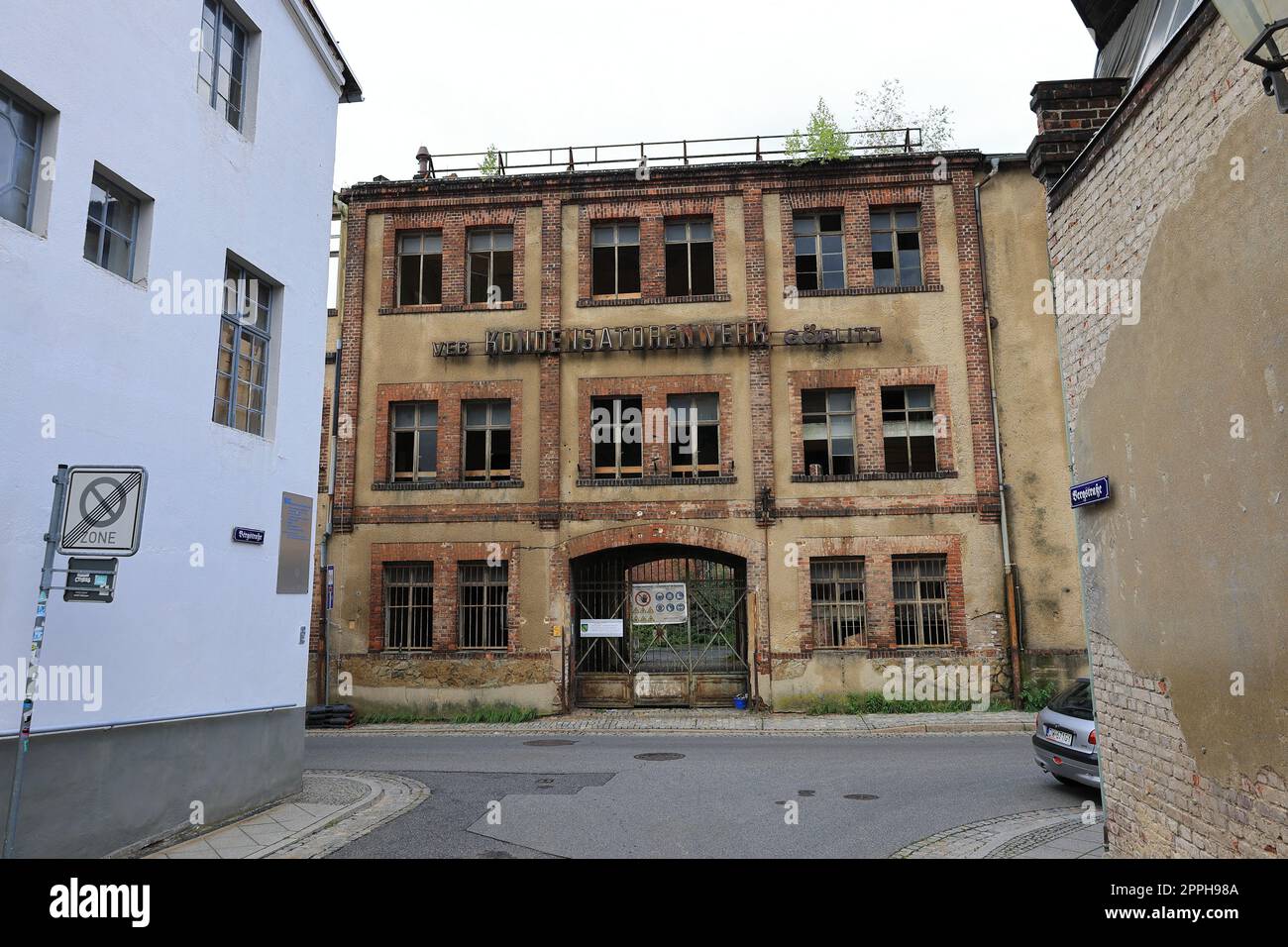 Empty old factory building in GÃ¶rlitz that has fallen into disrepair Stock Photo