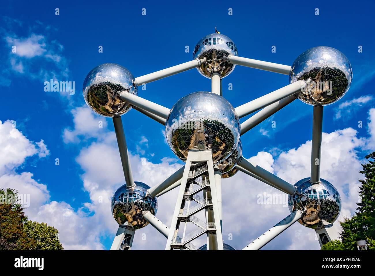 The Atomium, the famous landmark of Brussels, Belgium Stock Photo - Alamy
