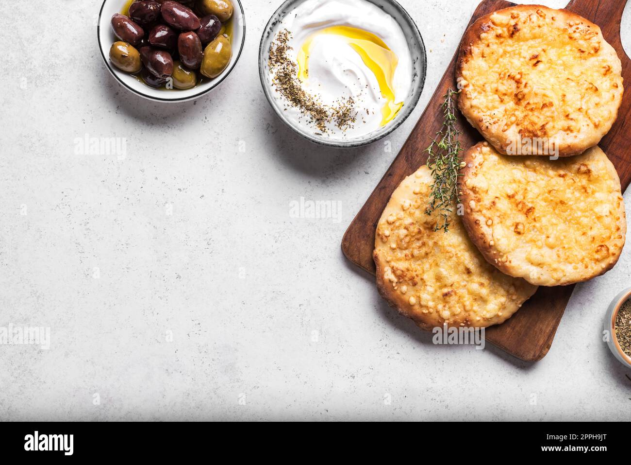 Labneh flatbread hi-res stock photography and images - Alamy