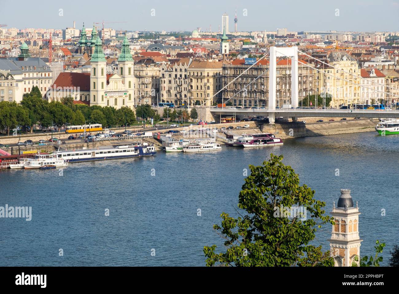 Buda castle view from pest hi-res stock photography and images - Alamy