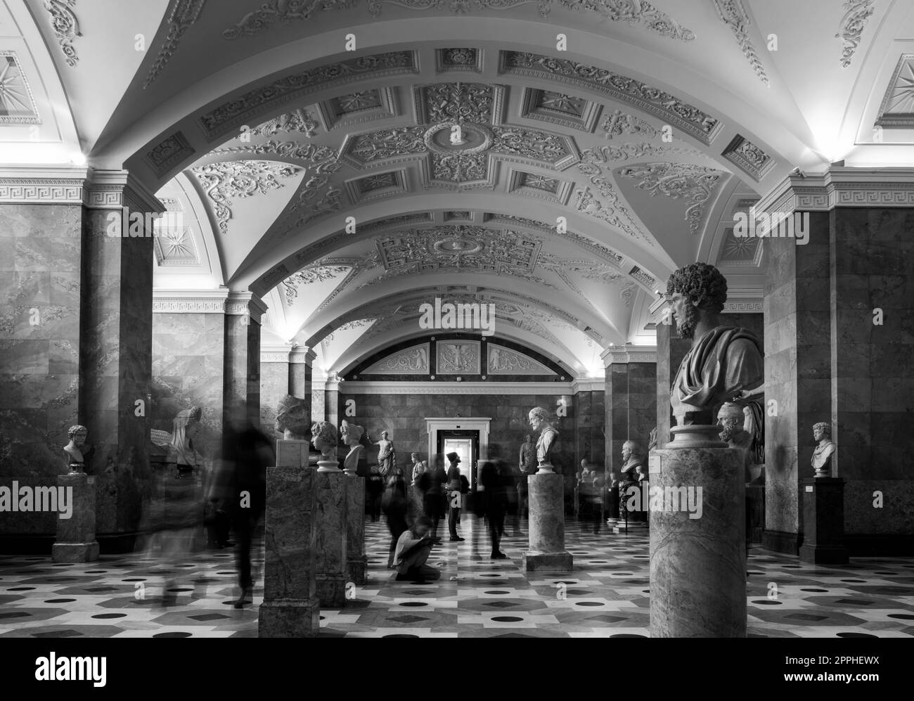 Saint petersburg russia hermitage Black and White Stock Photos & Images ...