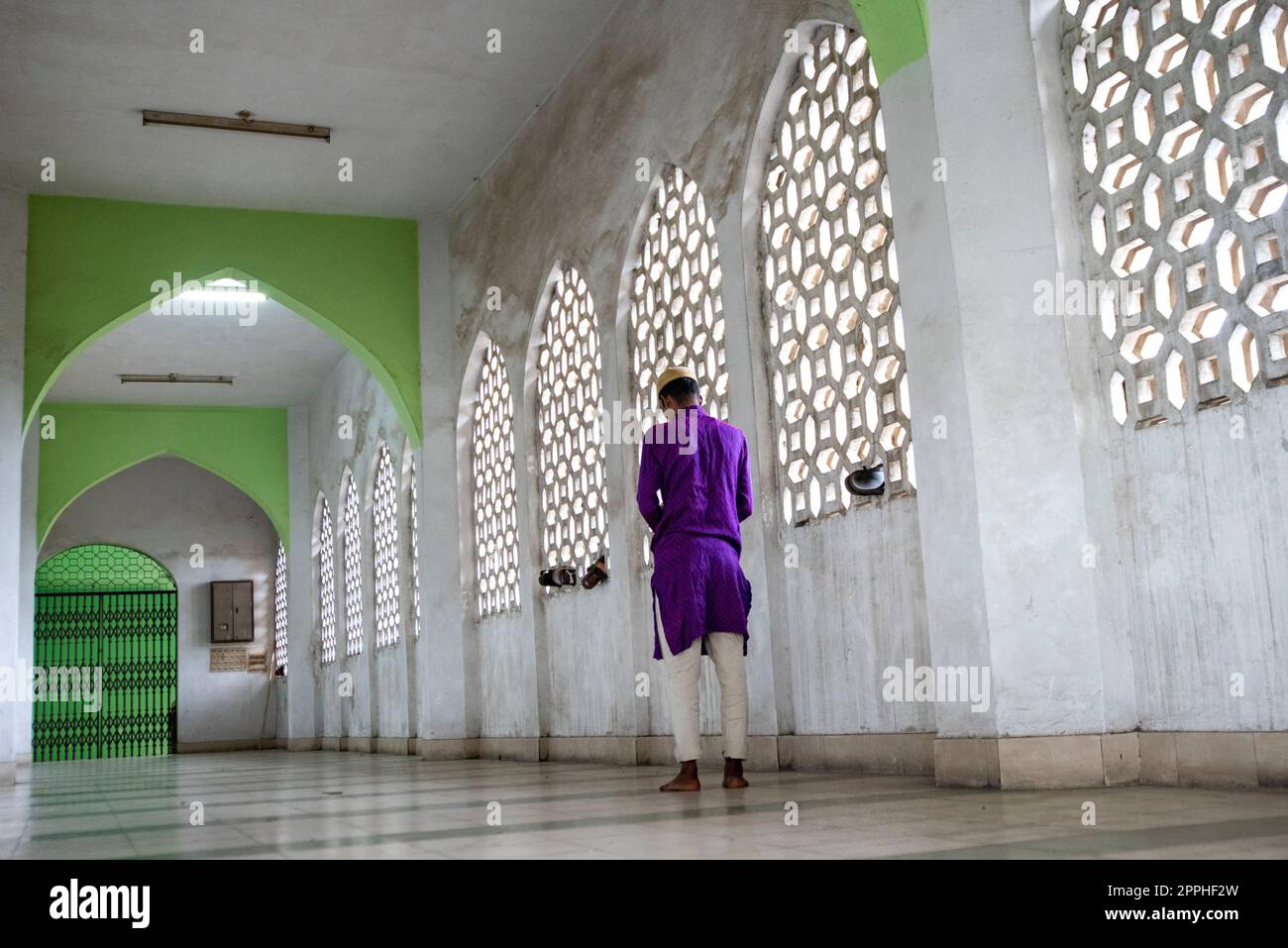 Jamiatul Falah Mosque is the largest mosque in Chittagong, Bangladesh, able to hold 5,000 worshipers. Stock Photo