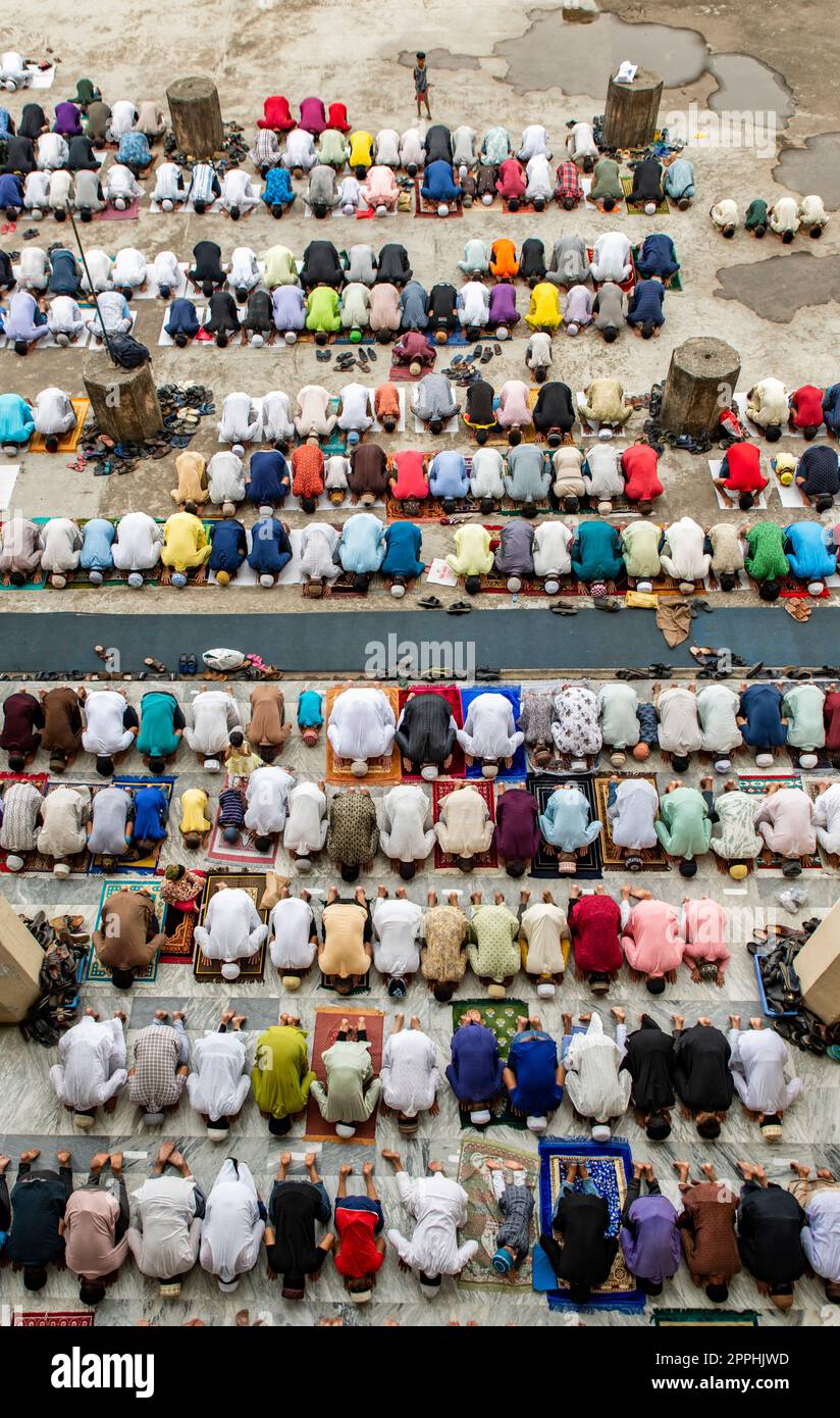 Jamiatul Falah Mosque is the largest mosque in Chittagong, Bangladesh, able to hold 5,000 worshipers. Stock Photo