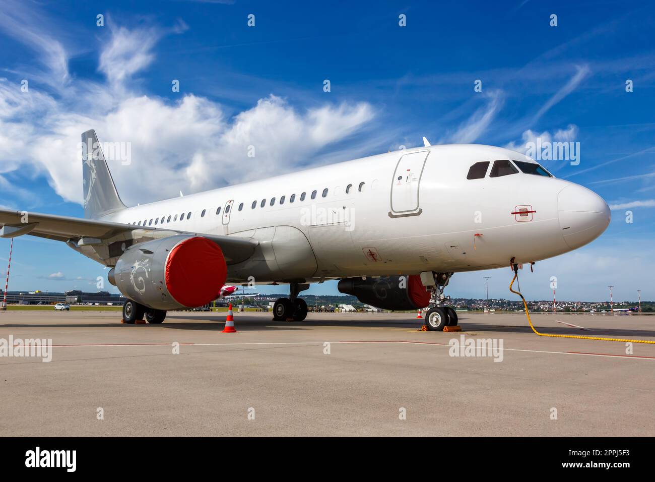 Airbus a319 private jet hi-res stock photography and images