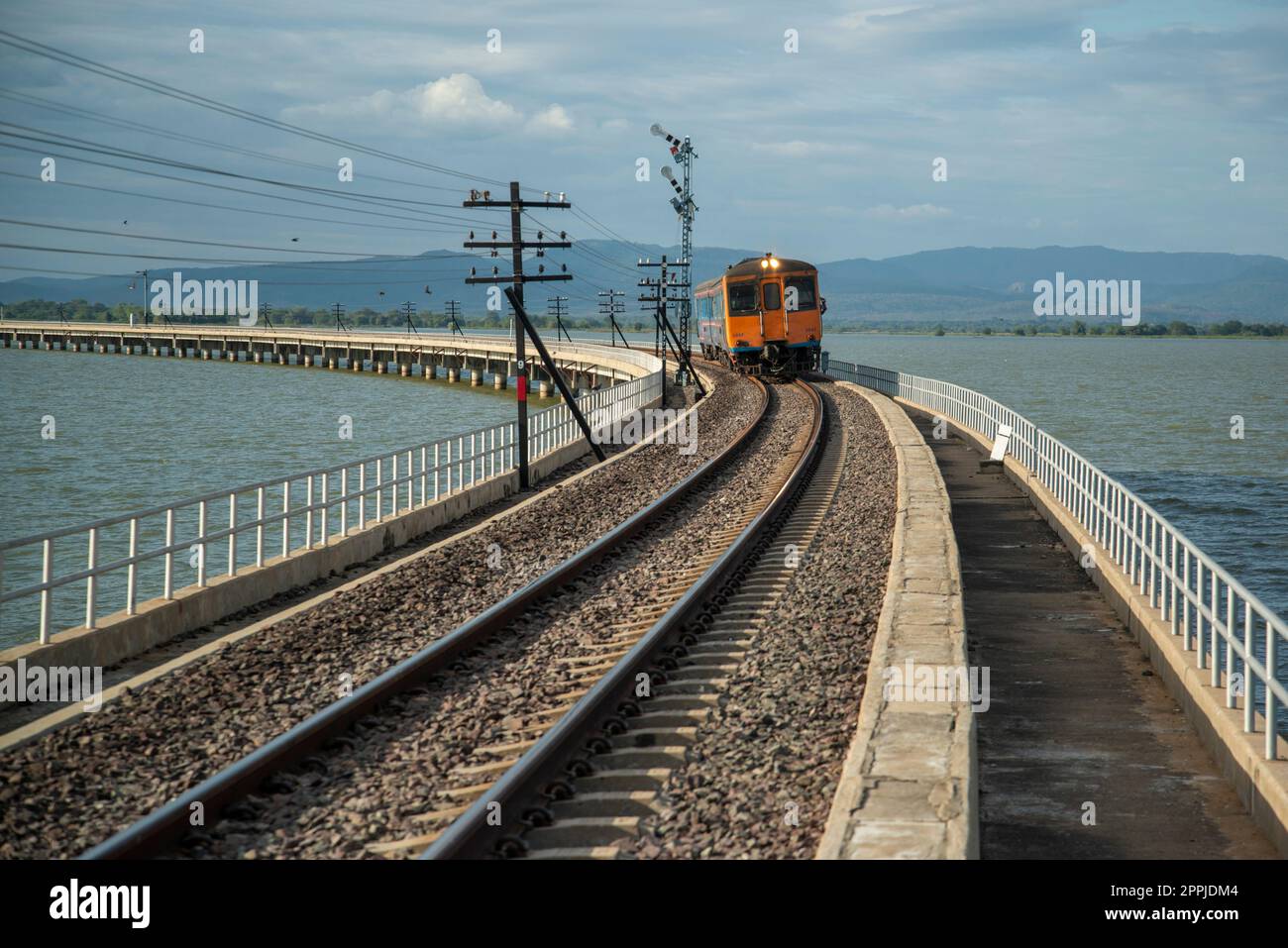 THAILAND LOPBURI PA SAK JOLASID DAM TRAIN Stock Photo