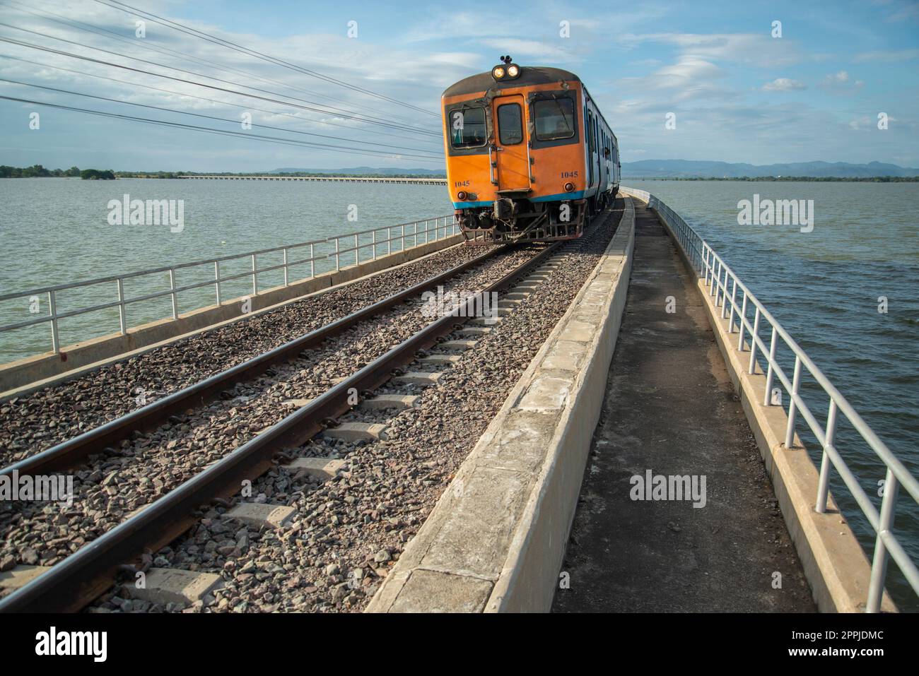 THAILAND LOPBURI PA SAK JOLASID DAM TRAIN Stock Photo