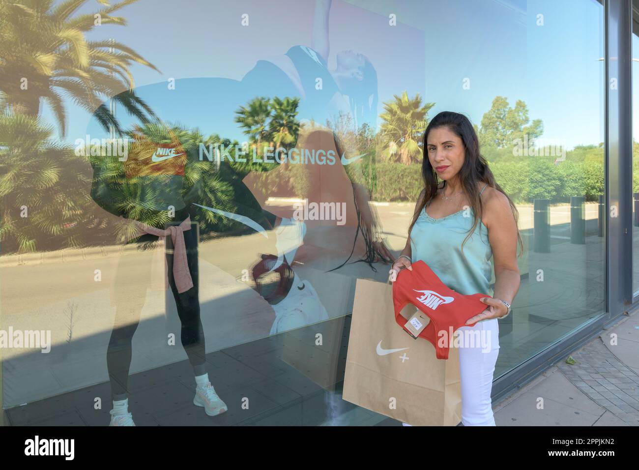 Nike shop window hi-res stock photography and images - Page 2 - Alamy