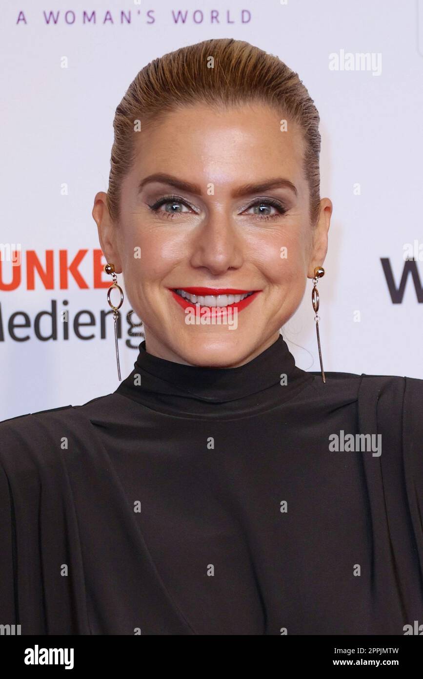 Biedermann, Verleihung der Goldene Bild der Frau in der Neuen