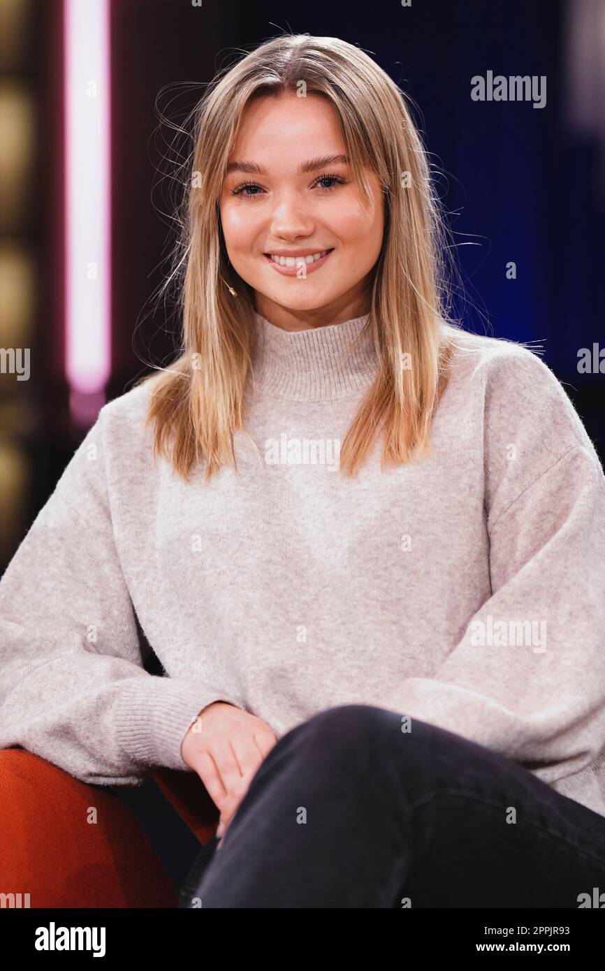 julia-willecke-alias-julia-beautx-die-influencerin-ist-gast-bei-der