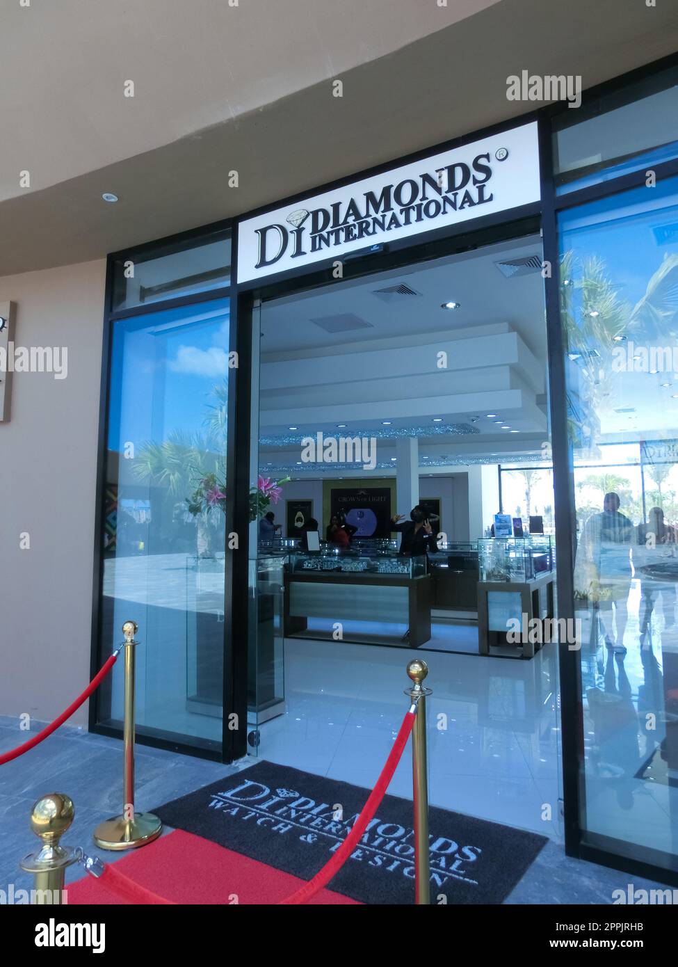 International 2024 diamond store