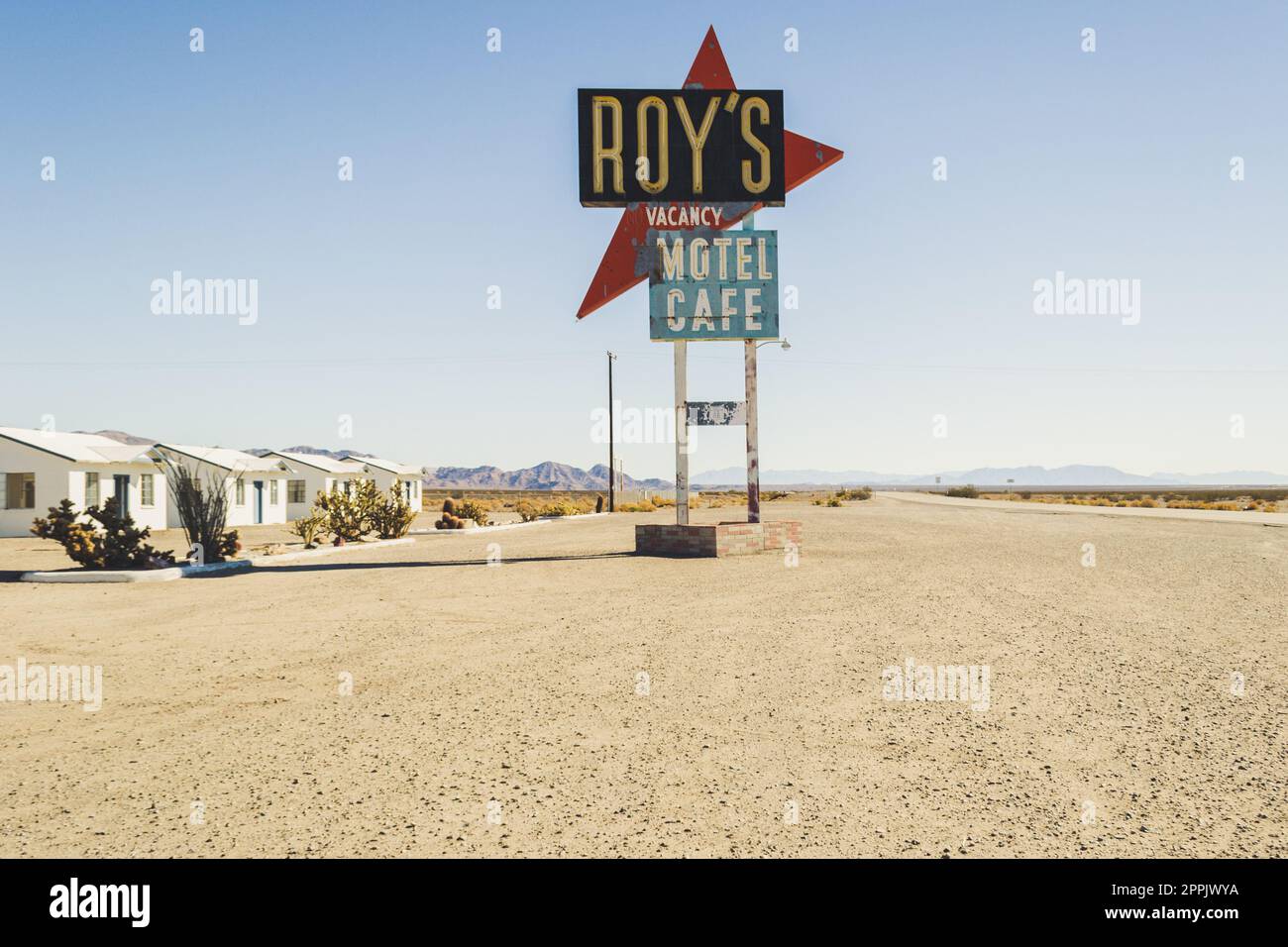 Famous Roy's cafÃ© and gas station alongside classic Route 66 Stock