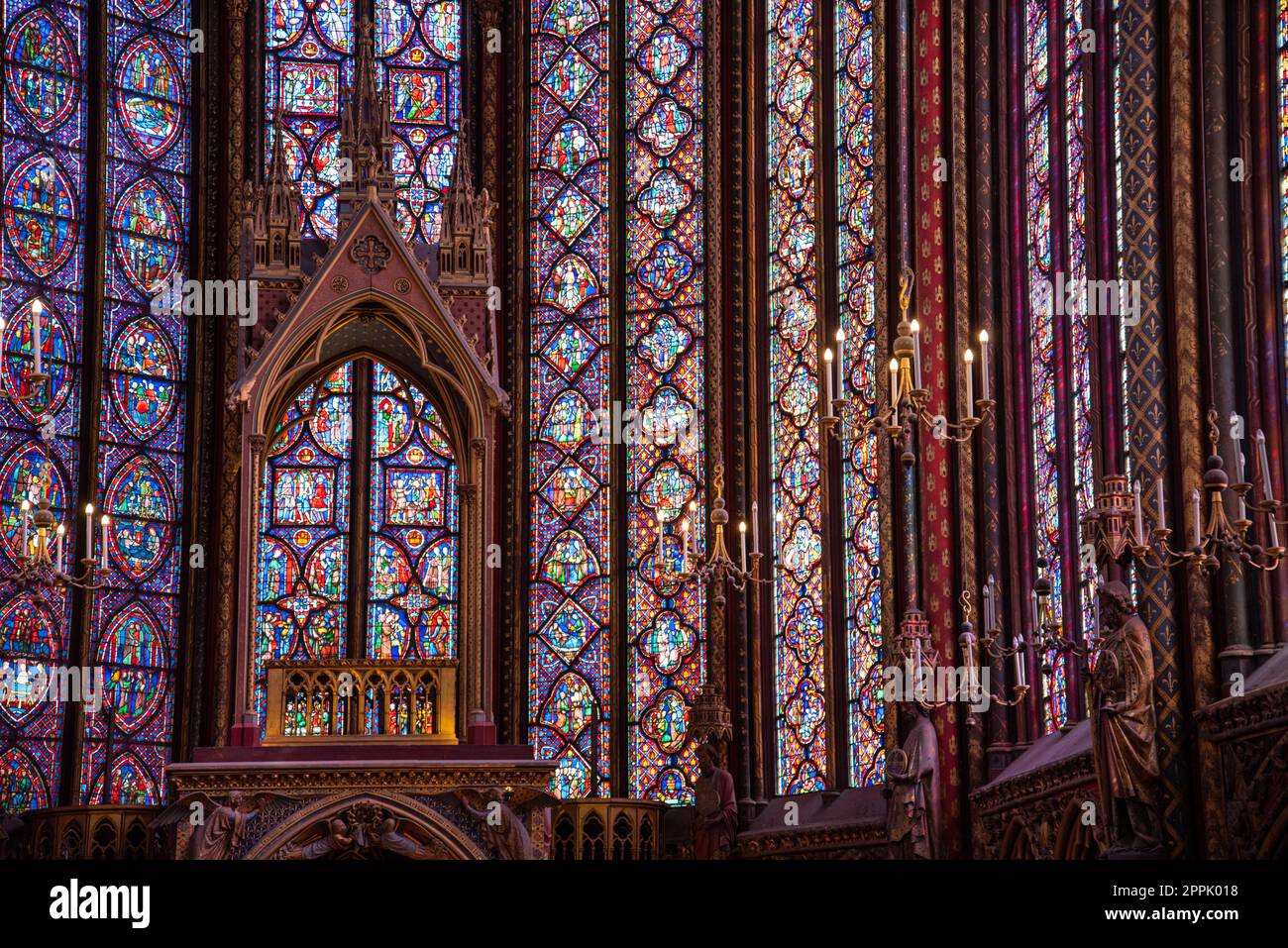 The Inside Of The Famous Sainte Chapelle In Paris With Impressing ...