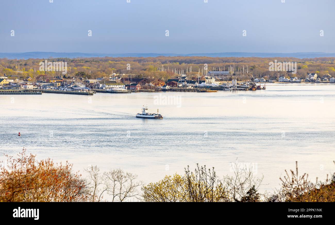 Greenport harbor and the shelter island ferry Stock Photo Alamy