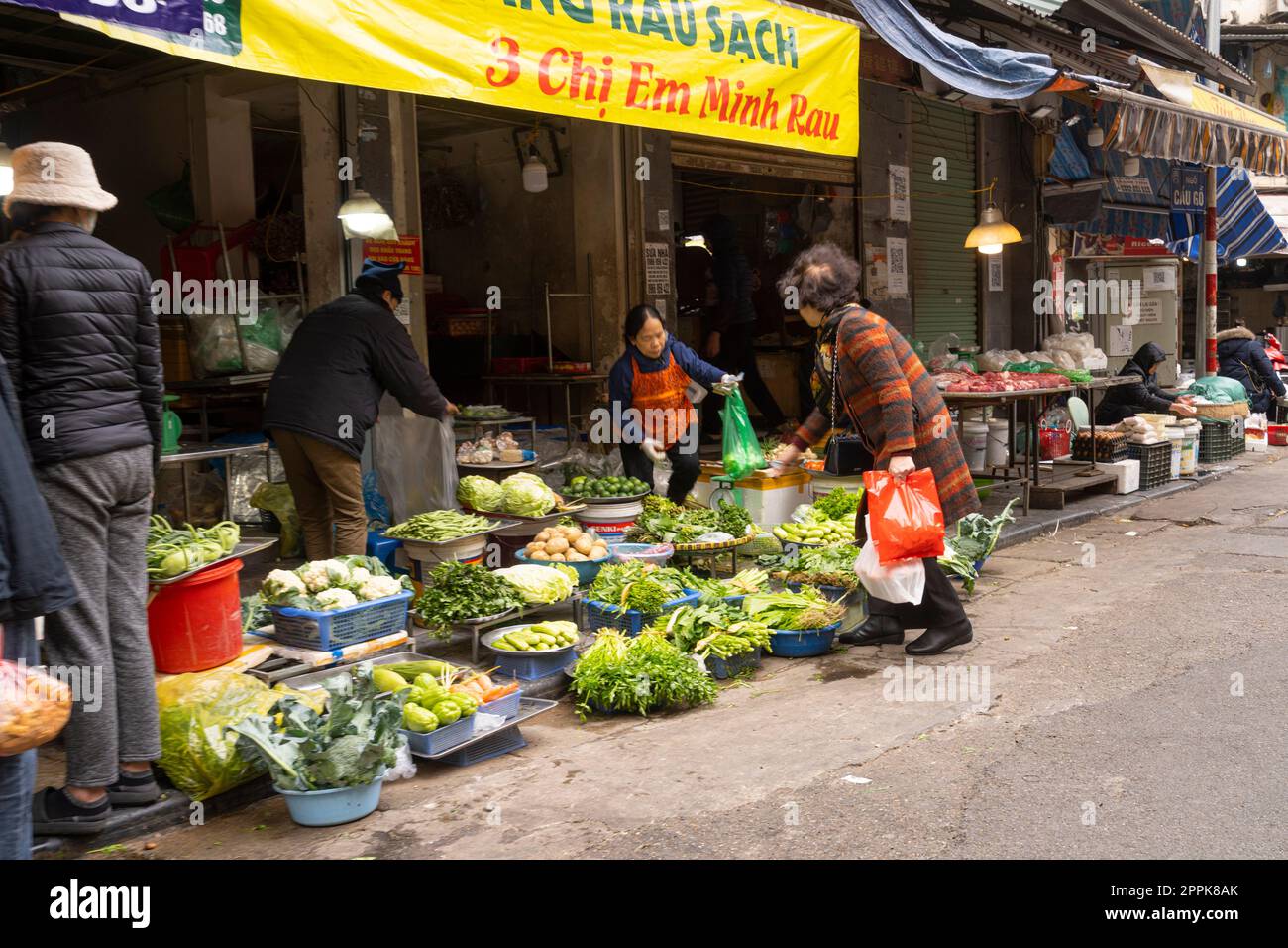fruit and vegetable vendors in Hanoi, Vietnam Stock Photo Alamy