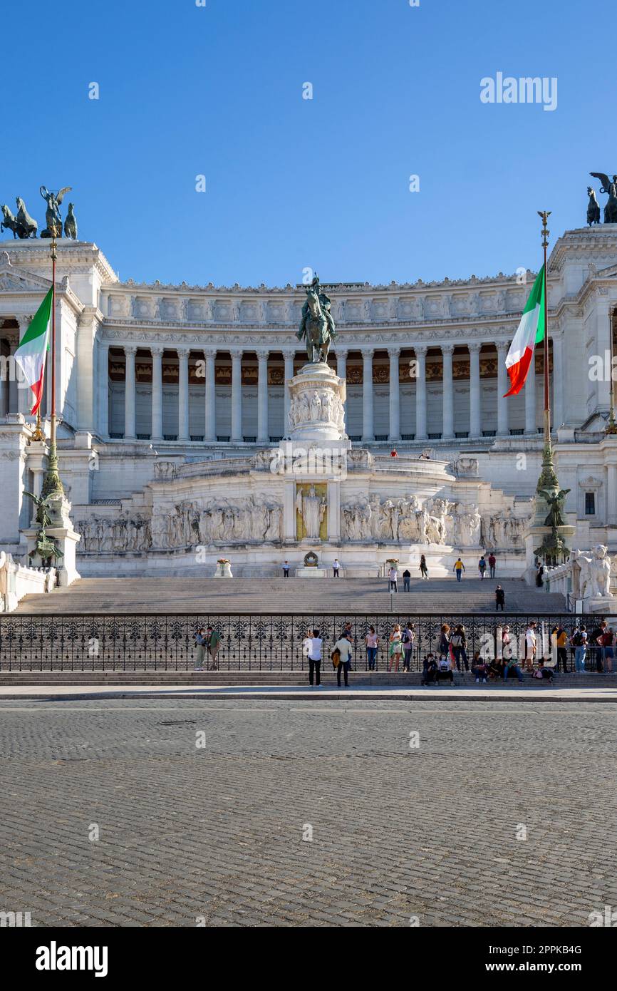 Tourists in front of Victor Emmanuel II Monument on Venetian Square ...