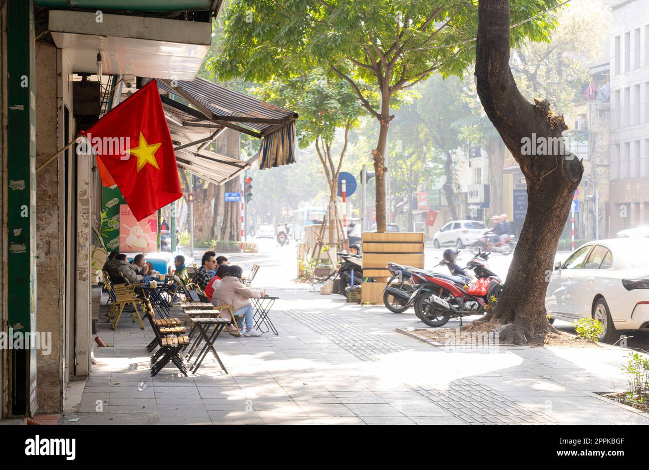 cafe view ngoài trời hà nội