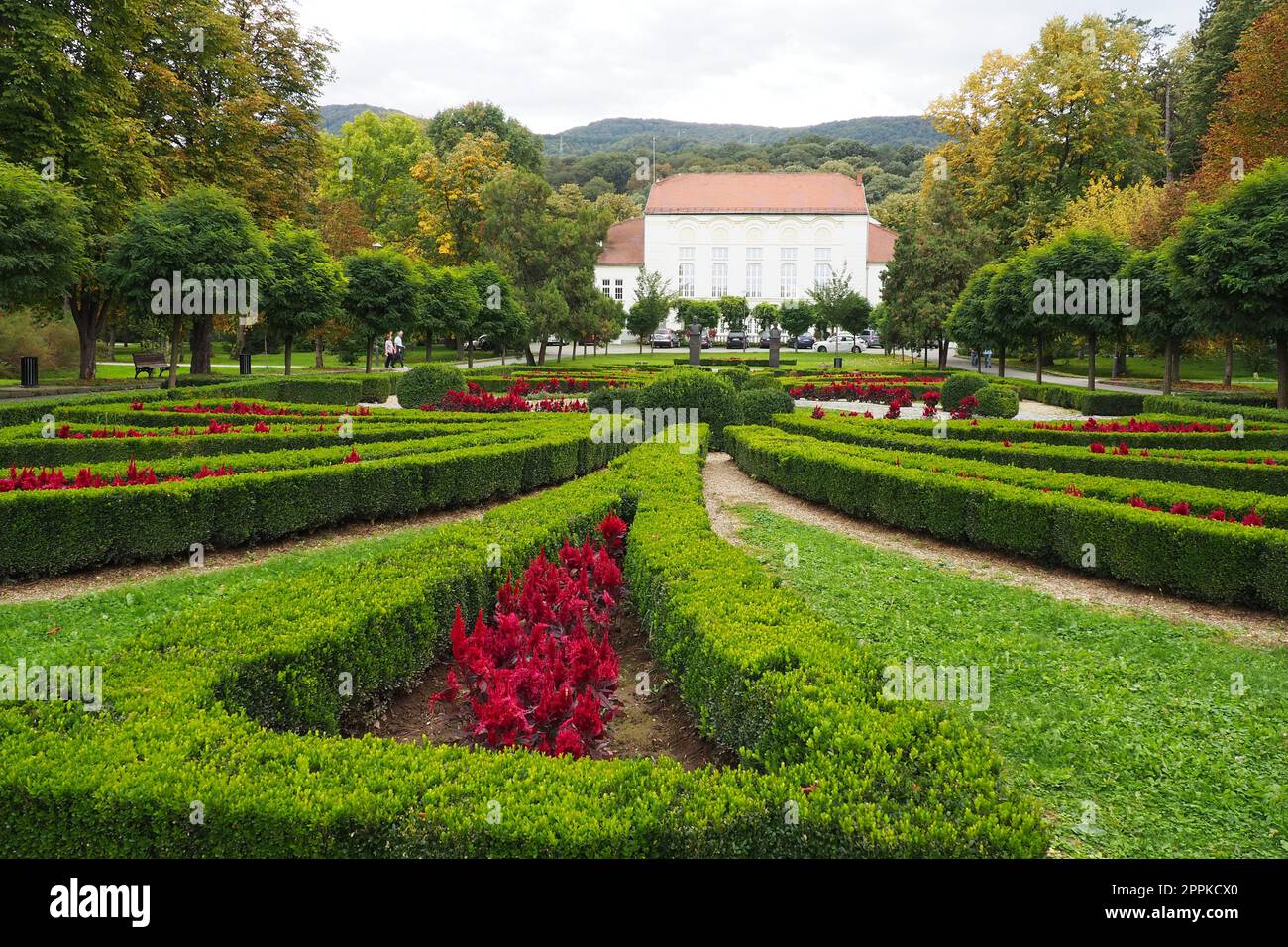 Banja Koviljaca, Serbia, Guchevo, Loznica Sept 30 2022 Rehabilitation center with sulfur and iron mineral waters. Landscape to the Kur-salon with grass, lawns, walking paths and flowers. Royal Palace. Stock Photo