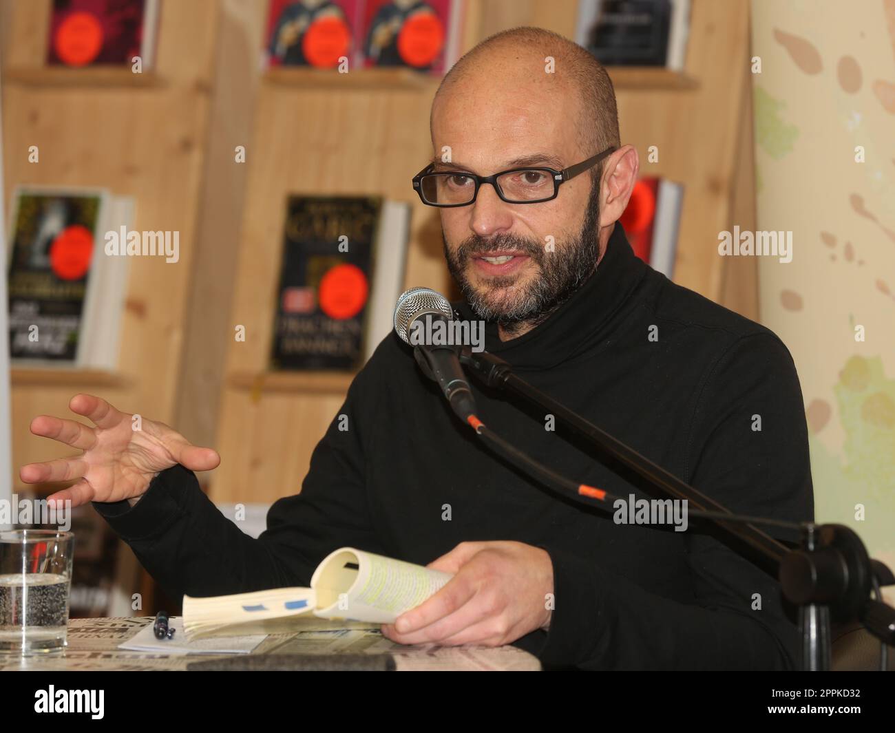 deutscher Politiker (Die PARTEI ) und Autor Marco BÃ¼low bei einer Lesung zu seinem Buch Lobbyland am 02.02.2023 in Magdeburg Stock Photo