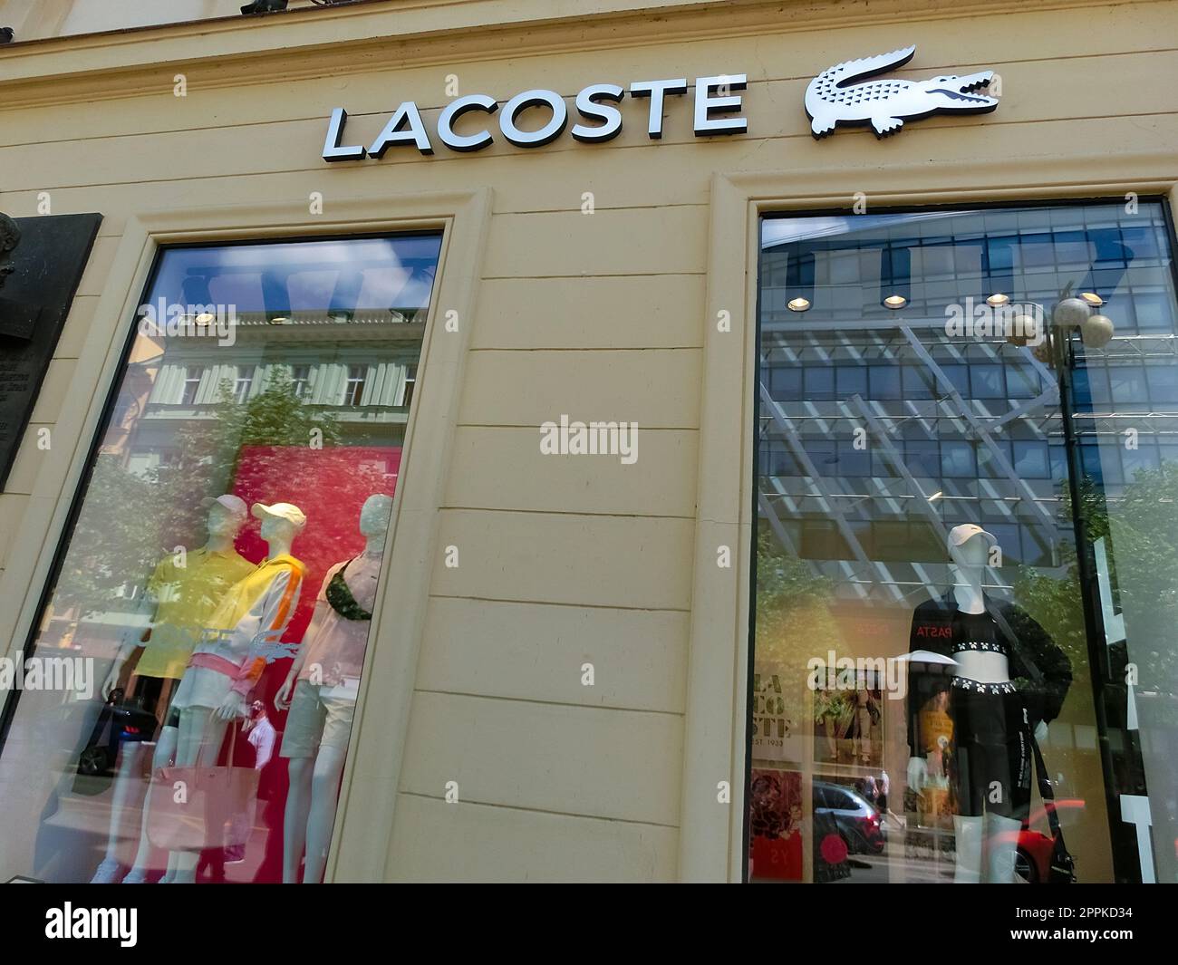 Lacoste shop store hi-res stock photography images - Page 2 Alamy
