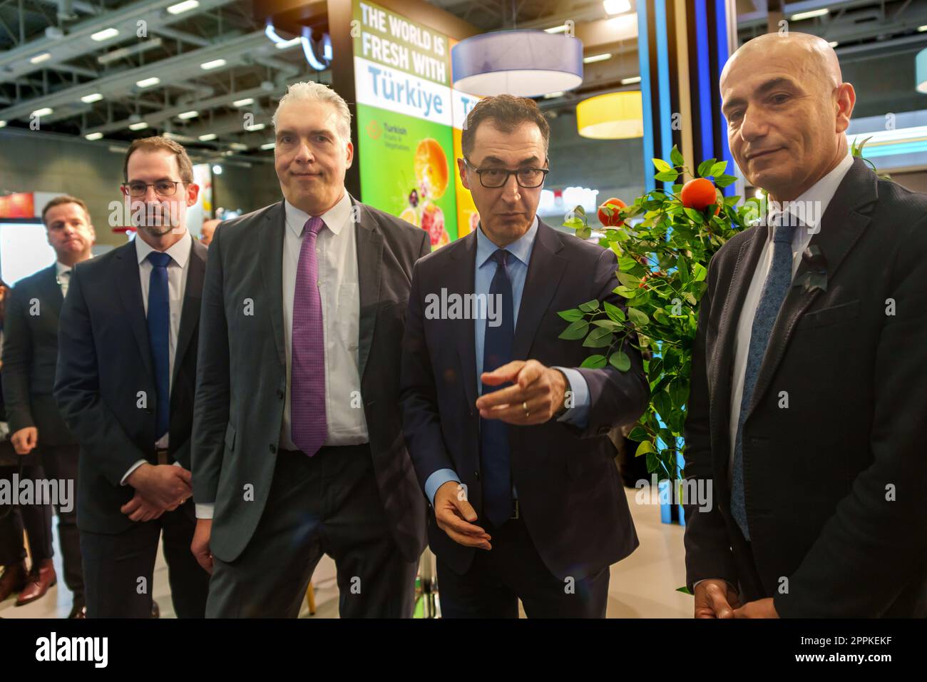 Cem Ãzdemir, Federal Minister of Food and Agriculture during the FRUIT