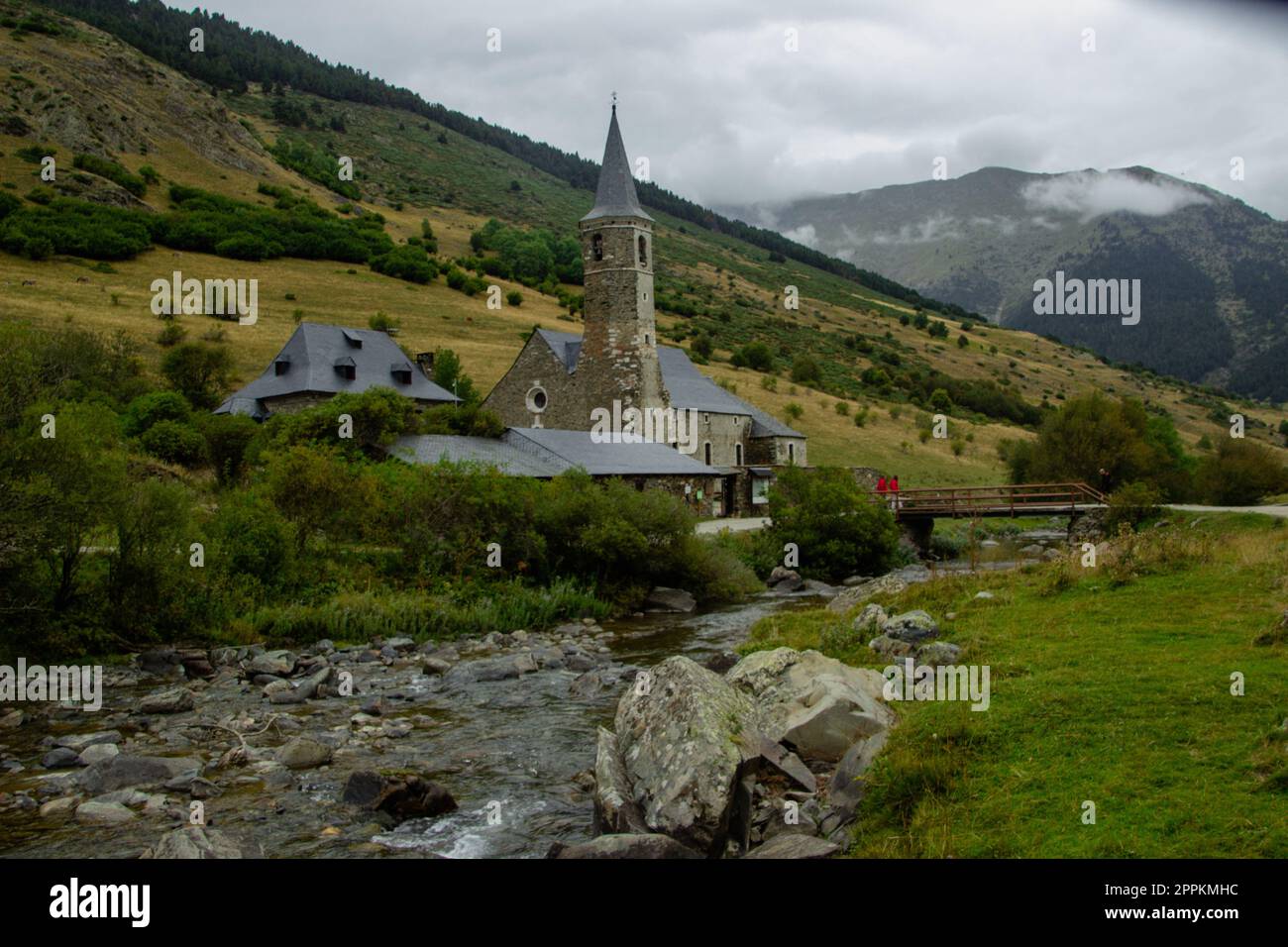 Refuge of high mountain hi-res stock photography and images - Alamy