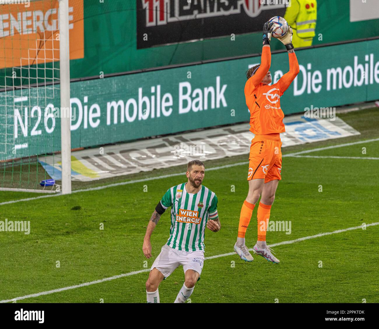Fanion SK Rapid Wien (Vienne) - Drapeau Support De Football Autrichien