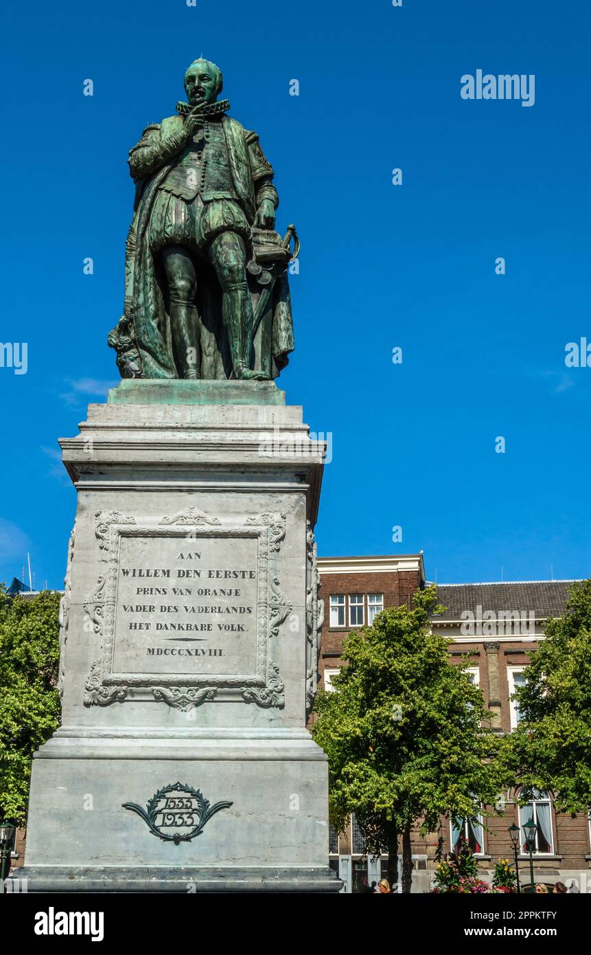 Statue of William of Orange in The Hague, the Netherlands Stock Photo Alamy