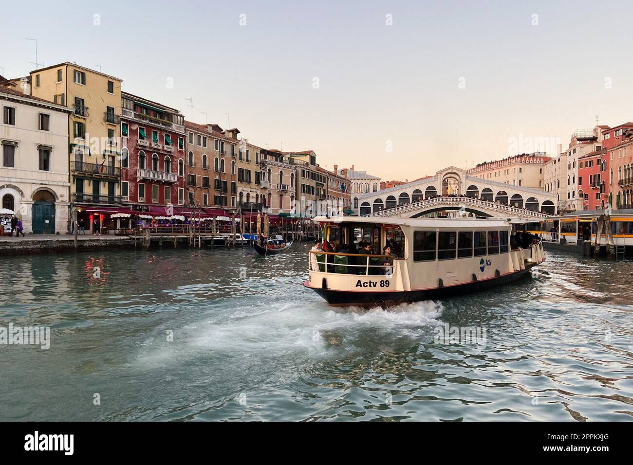 Venice vaporetto winter hi-res stock photography and images - Alamy