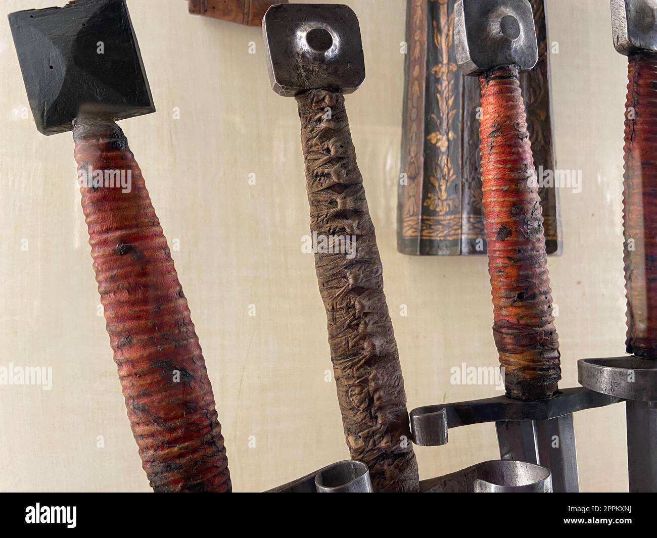 Ancient greek sword hi-res stock photography and images - Alamy