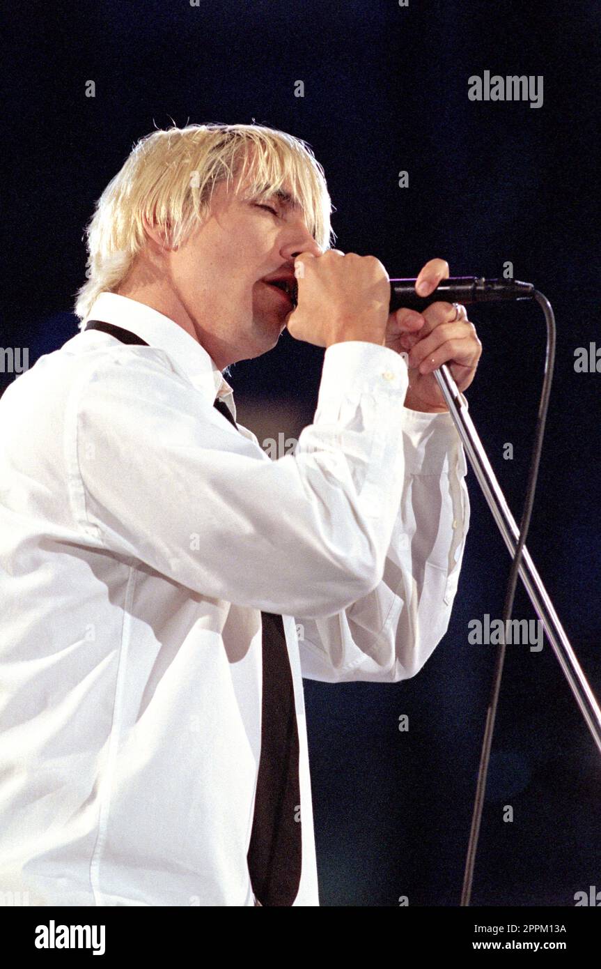Verona Italy 1999-04-09: The Red Hot Chili Peppers band at the Festivalbar at the Arena , the singer Anthony Kiedis during the show Stock Photo