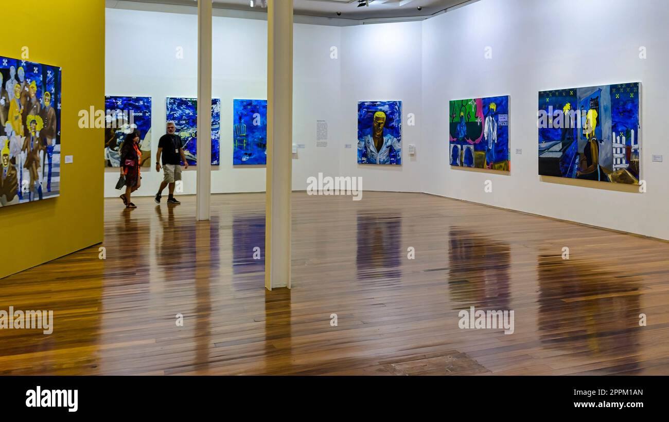 Empty art gallery hi-res stock photography and images - Alamy
