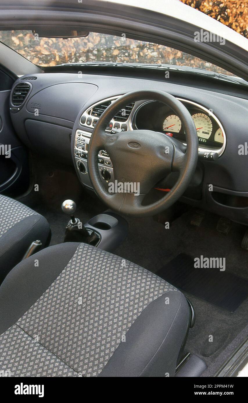 1997 Ford Puma Coupe Stock Photo - Alamy