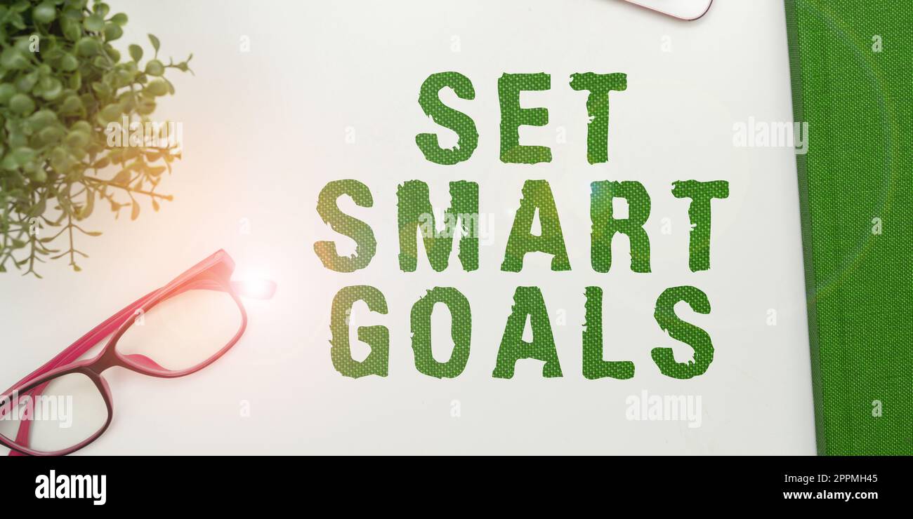 Writing displaying text Set Smart Goals. Business concept Establish achievable objectives Make good business plans Stock Photo