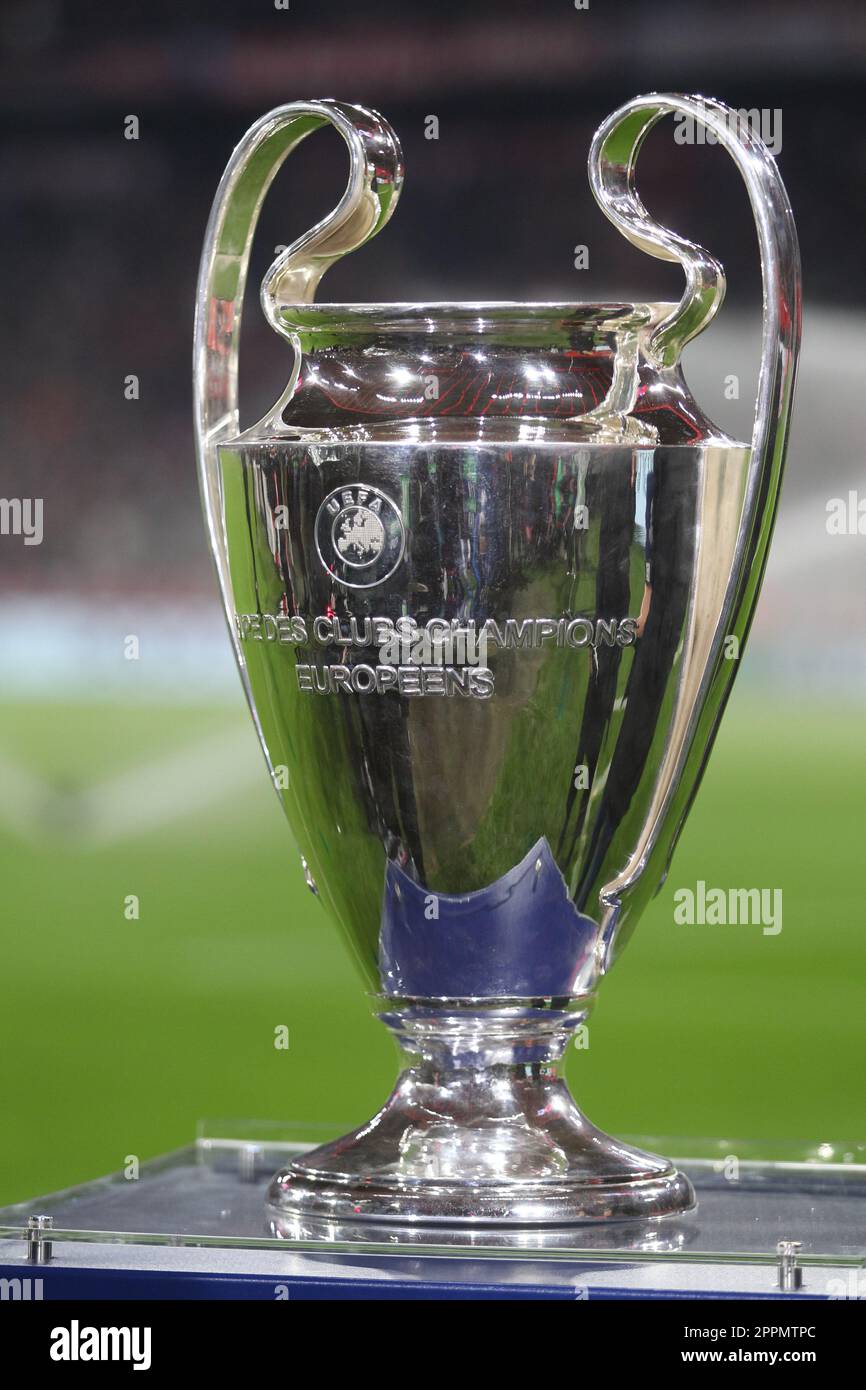 Uefa champions league trophy hi-res stock photography and images - Alamy