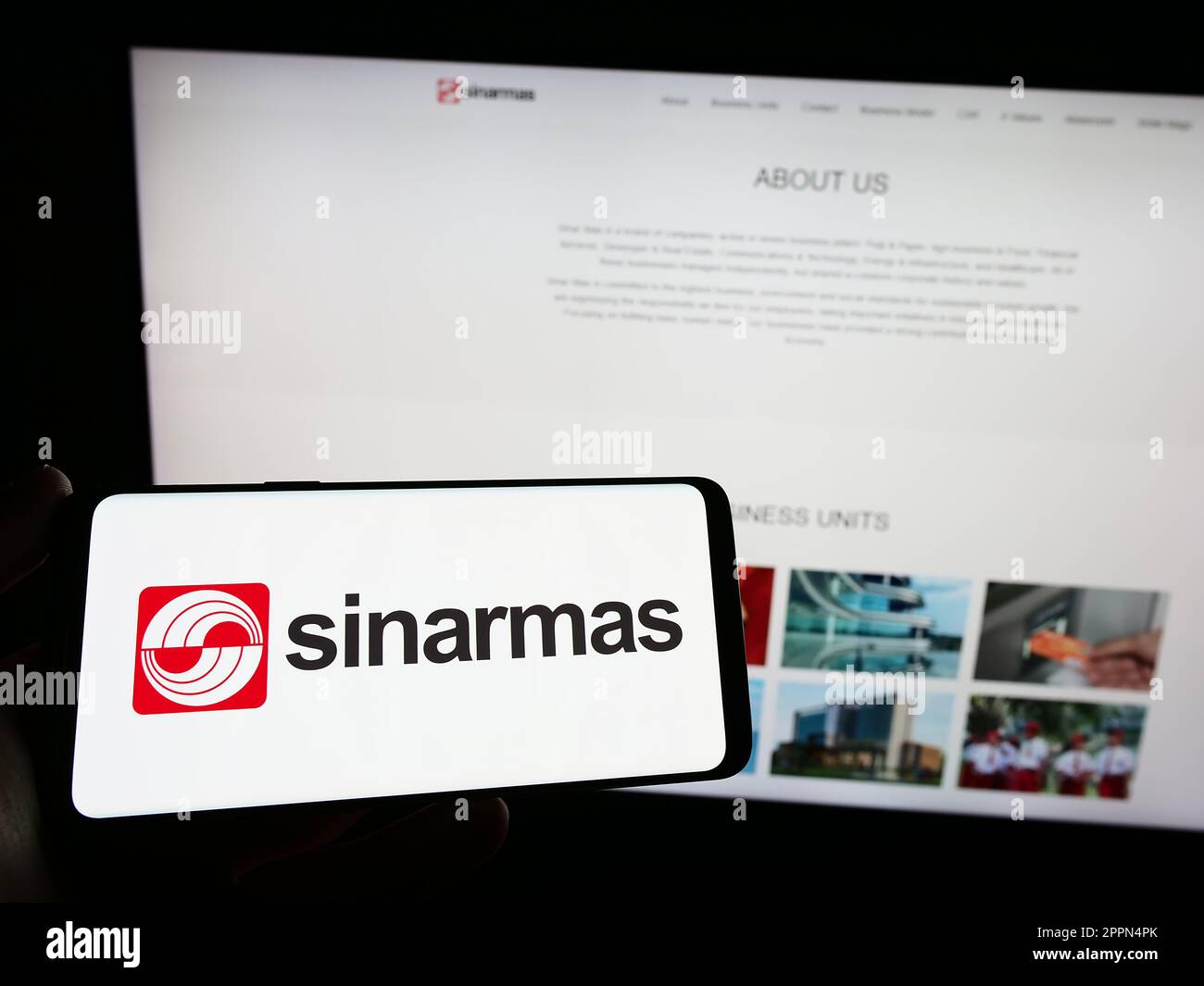 Sinar mas logo hi-res stock photography and images - Alamy
