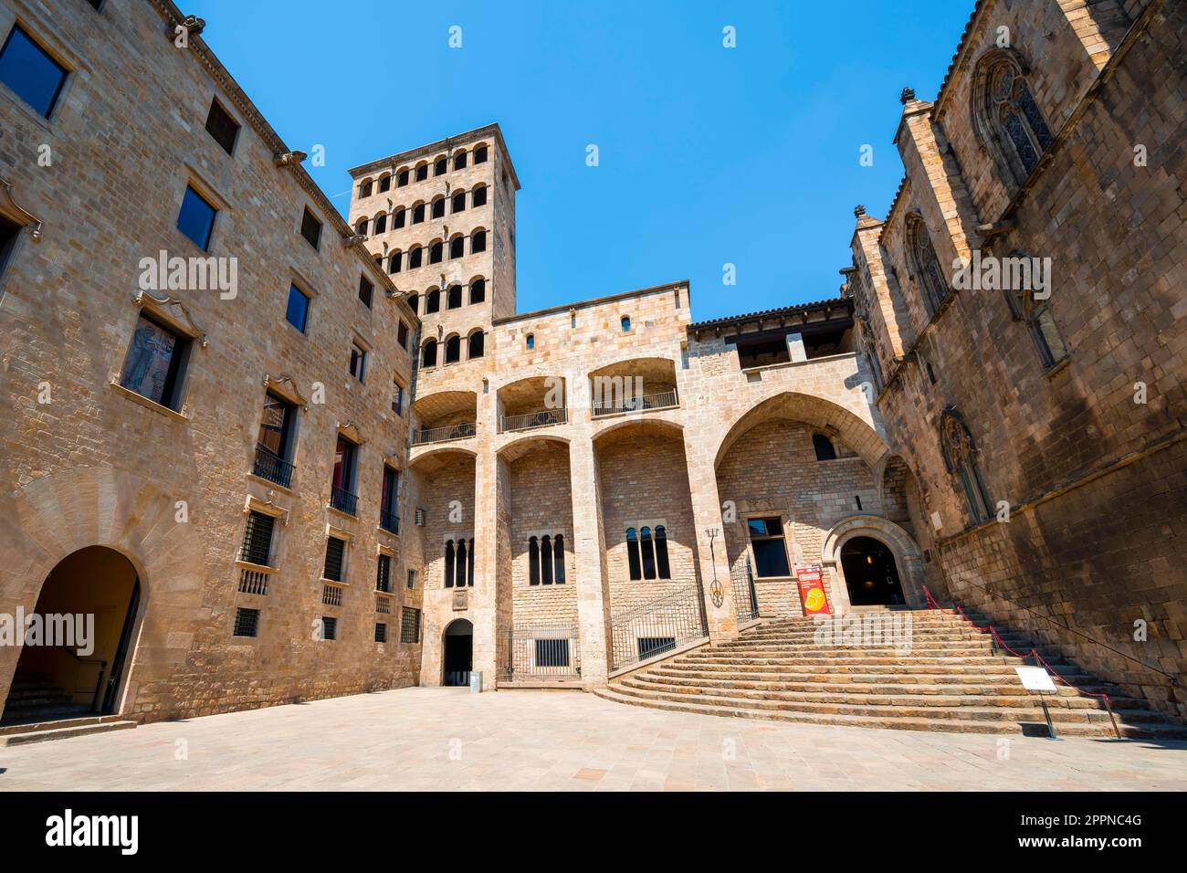 Placa del Rei and Capella de Santa Agueda, Barcelona, Catalonia, Spain ...