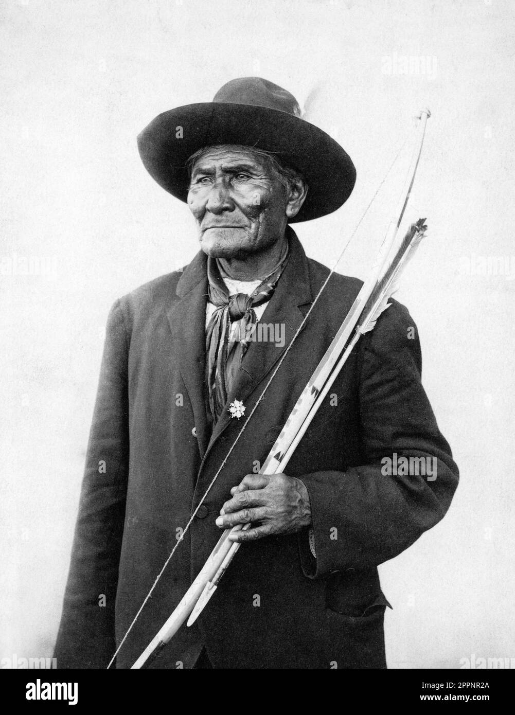 Geronimo indian Black and White Stock Photos & Images Alamy