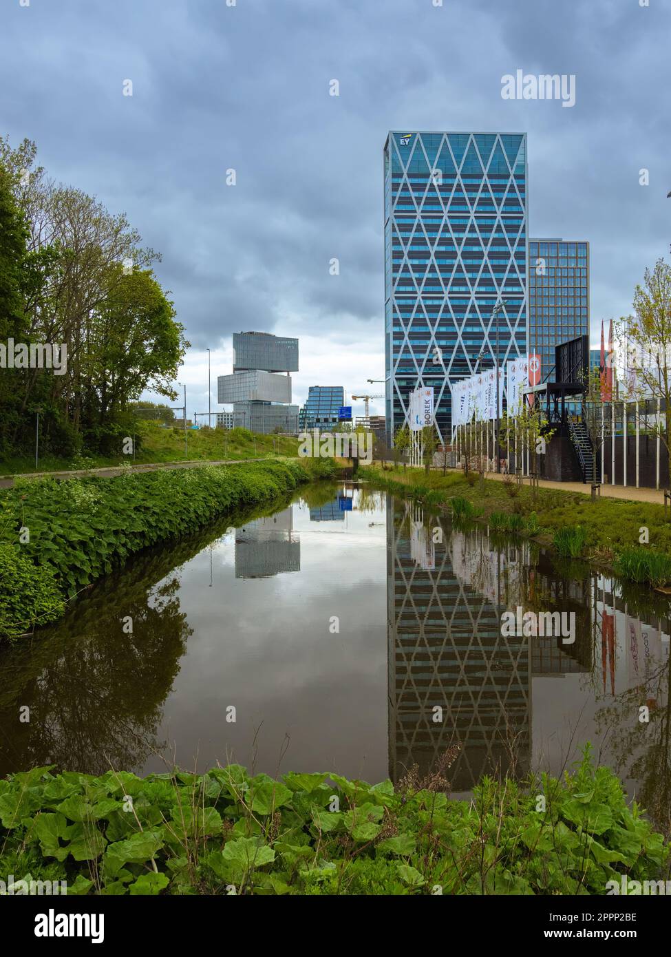 Ernst et young hires stock photography and images Alamy