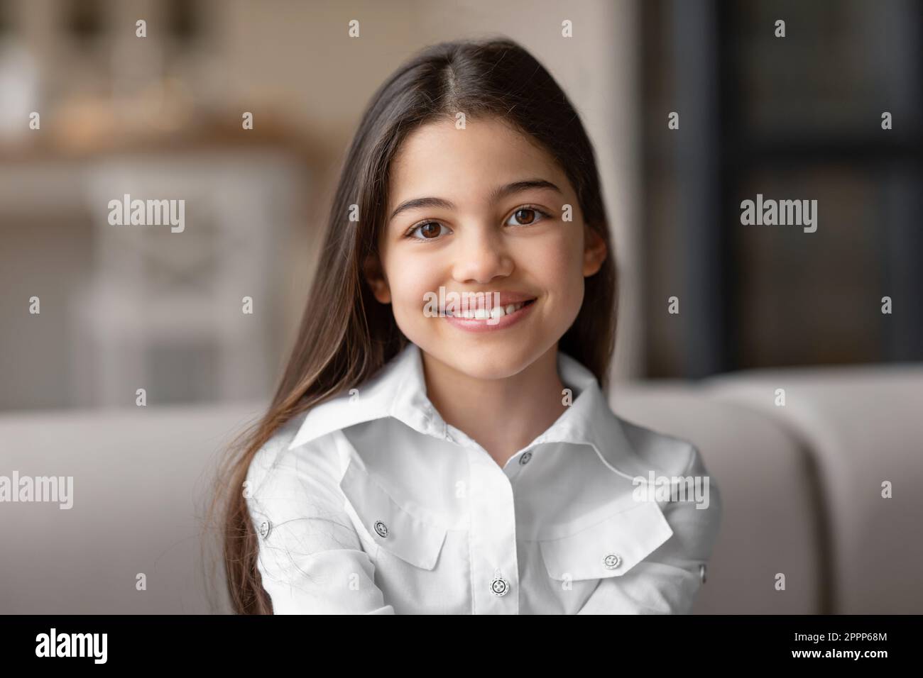 Arabic girl child preteen hi-res stock photography and images - Alamy