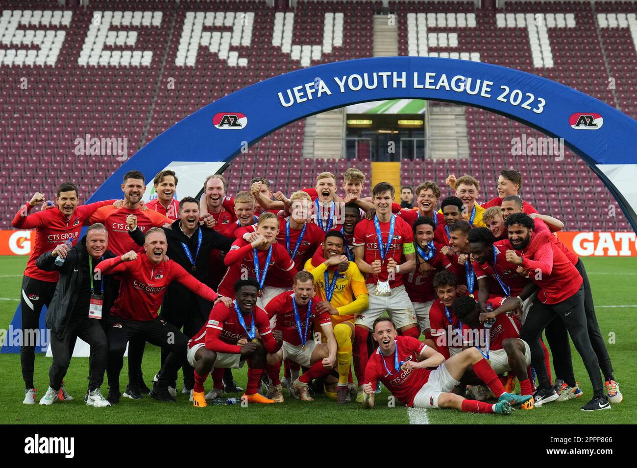 AZ goleia Hajduk e conquista troféu da Youth League, UEFA Youth League