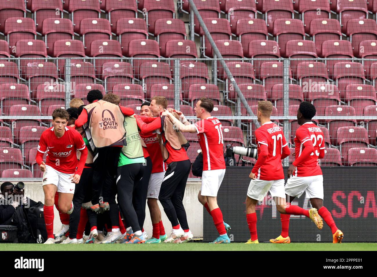 The U-19 team qualified for the play-offs of the UEFA Youth League • HNK Hajduk  Split