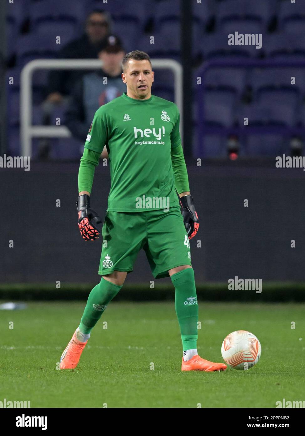 BRUSSELS - Royale Union Saint-Gilloise Anthony Moris during the UEFA Europa League quarterfinal match between Union Sint Gillis and Bayer 04 Leverkusen at Lotto Park stadium on April 20, 2023 in Brussels, Belgium. AP | Dutch Height | GERRIT OF COLOGNE Stock Photo