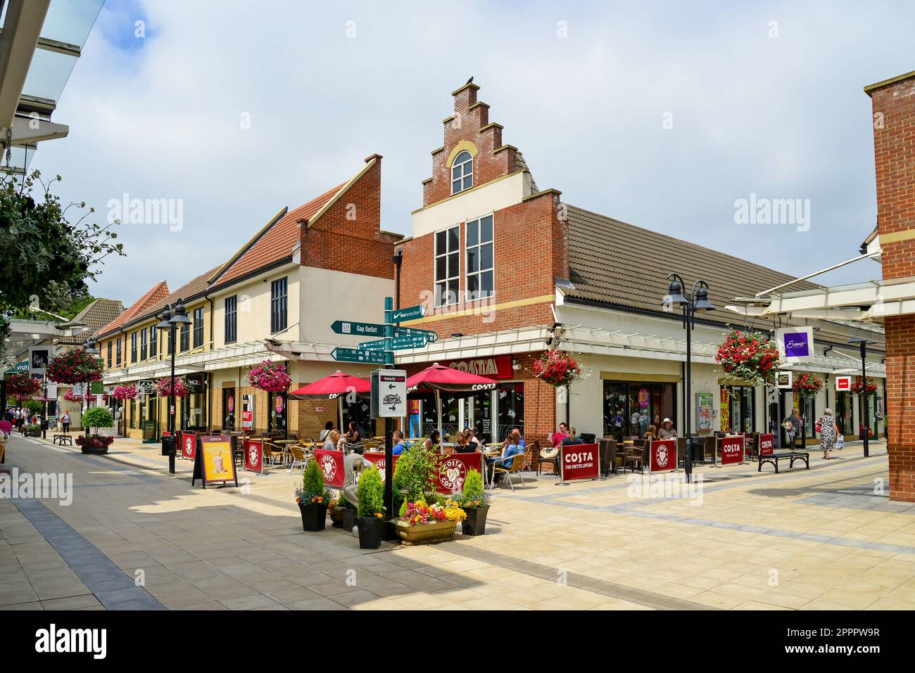 Springfields Outlet Shopping & Festival Gardens, Camelgate, Spalding, Lincolnshire, England, United Kingdom Stock Photo