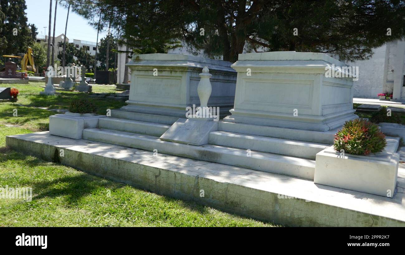 Los Angeles, California, USA 20th April 2023 Actress Joan Perry Grave in Cohn Crypts in Garden of Legends at Hollywood Forever Cemetery on April 20, 2023 in Los Angeles, California, USA. Photo by Barry King/Alamy Stock Photo Stock Photo