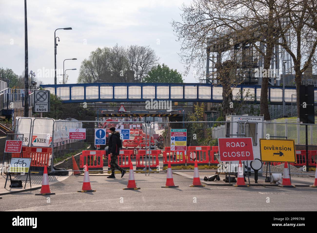 Botley Road road underpass is closed for 6 months at Oxford station, UK