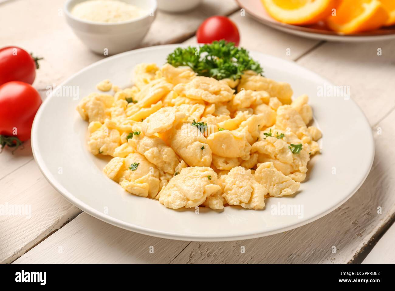 Scrambled eggs bun on plate hi-res stock photography and images - Alamy