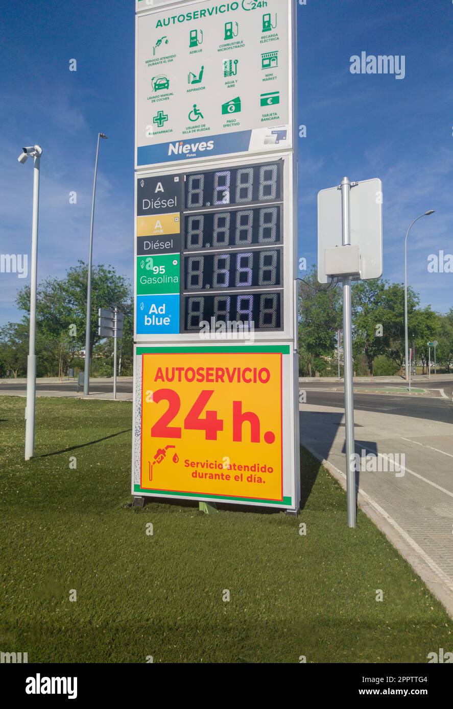 Merida, Spain - April 17th, 2023: Price board outside spanish petrol  station. High petrol prices concept Stock Photo - Alamy