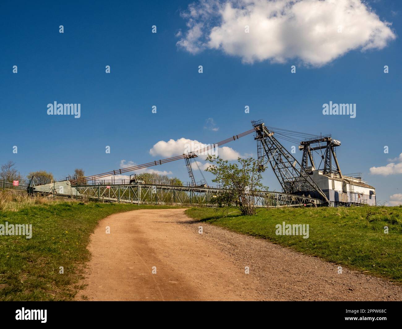 Bucyrus Erie BE 1150 Walking Dragline Excavator, known as “Oddball” at St Aidan's Park nature reserve, Swillington. UK Stock Photo